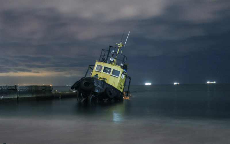 tug boat capsizing